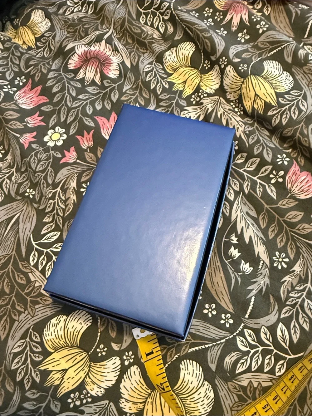 Yves Saint Laurent Blue Gift Box with Black YSL Logo - Picture 6 of 6